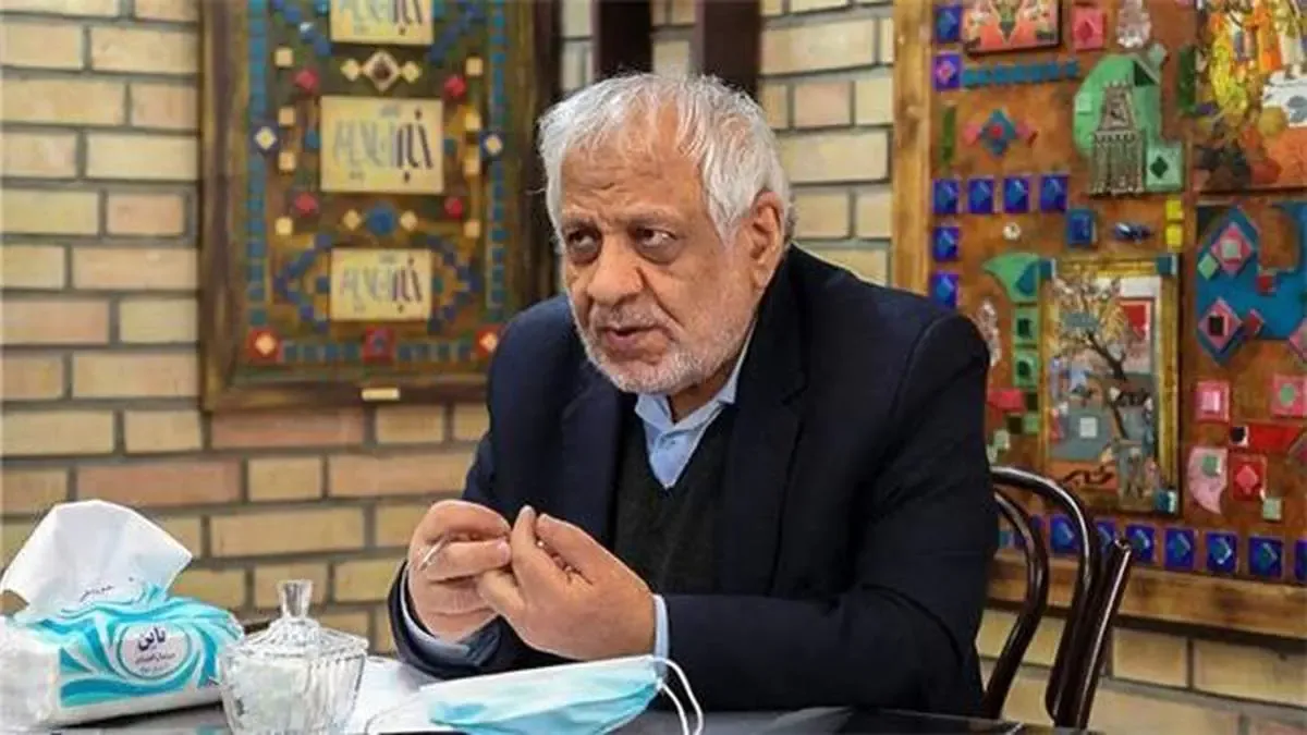 اقتصاددانانی که با رئیس‌جمهور جلسه داشتند با حذف ارز ۴۲۰۰ تومانی مخالف بودند