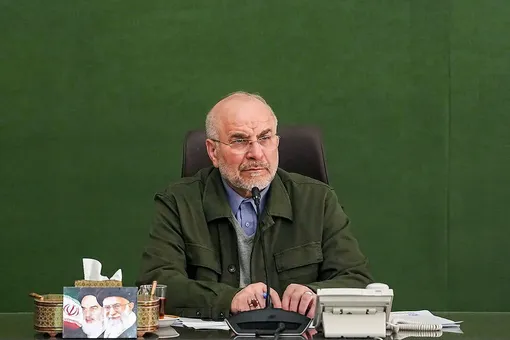 واکنش قالیباف به اصابت موشک پدافندی ایران به جنگنده F-۳۵ آمریکا: عروس تعریفی ۲!