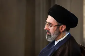 انتشار برای نخستین بار؛ دستخط آیتالله سید مجتبی خامنهای خطاب به سید مجید موسوی