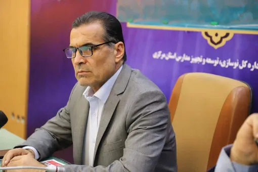 عملیات بتن‌ریزی سقف مدرسه امام خمینی(ره) انجام شد