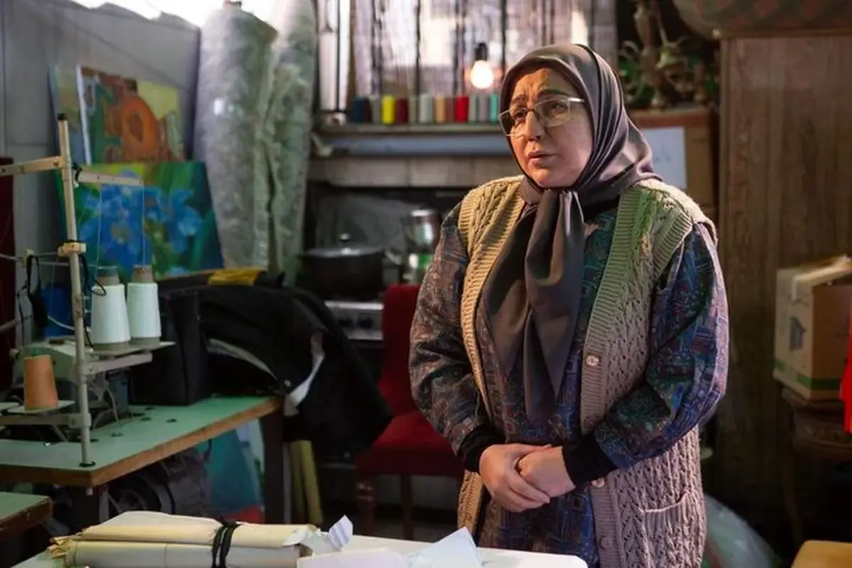 گریم متفاوت بهنوش بختیاری در سریال منوچهر هادی