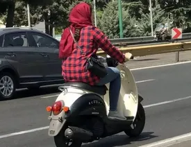 حق معطل زنان برای موتورسواری