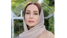 ژست غیرمنتظره حدیث فولادوند در کافه مینیمال؛ استایل عجیب‌تر از همیشه!/ عکس