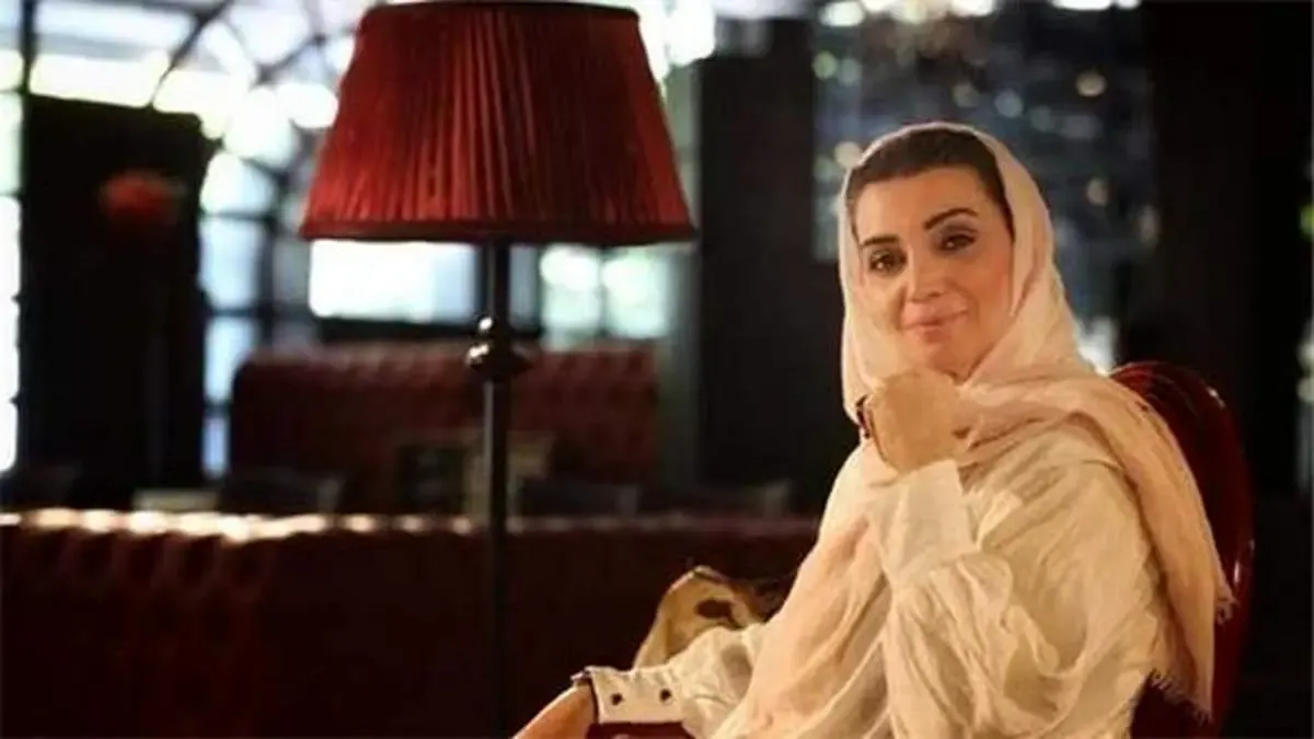 الهام پاوه نژاد : وسط آتش چگونه کار کنیم؟!