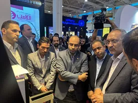 بازدید رئیس کل بیمه مرکزی از غرفه بیمه آرمان در سومین روز از برگزاری نمایشگاه الکامپ