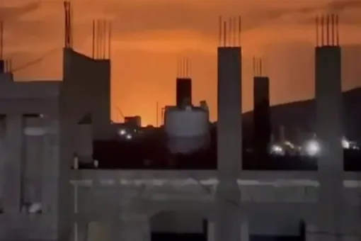 انفجار‌ها در عدن یمن؛ کاخ «معاشق» هدف حمله قرار گرفت