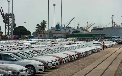 مردم نگران خودروهای ثبت‌نامی نباشند