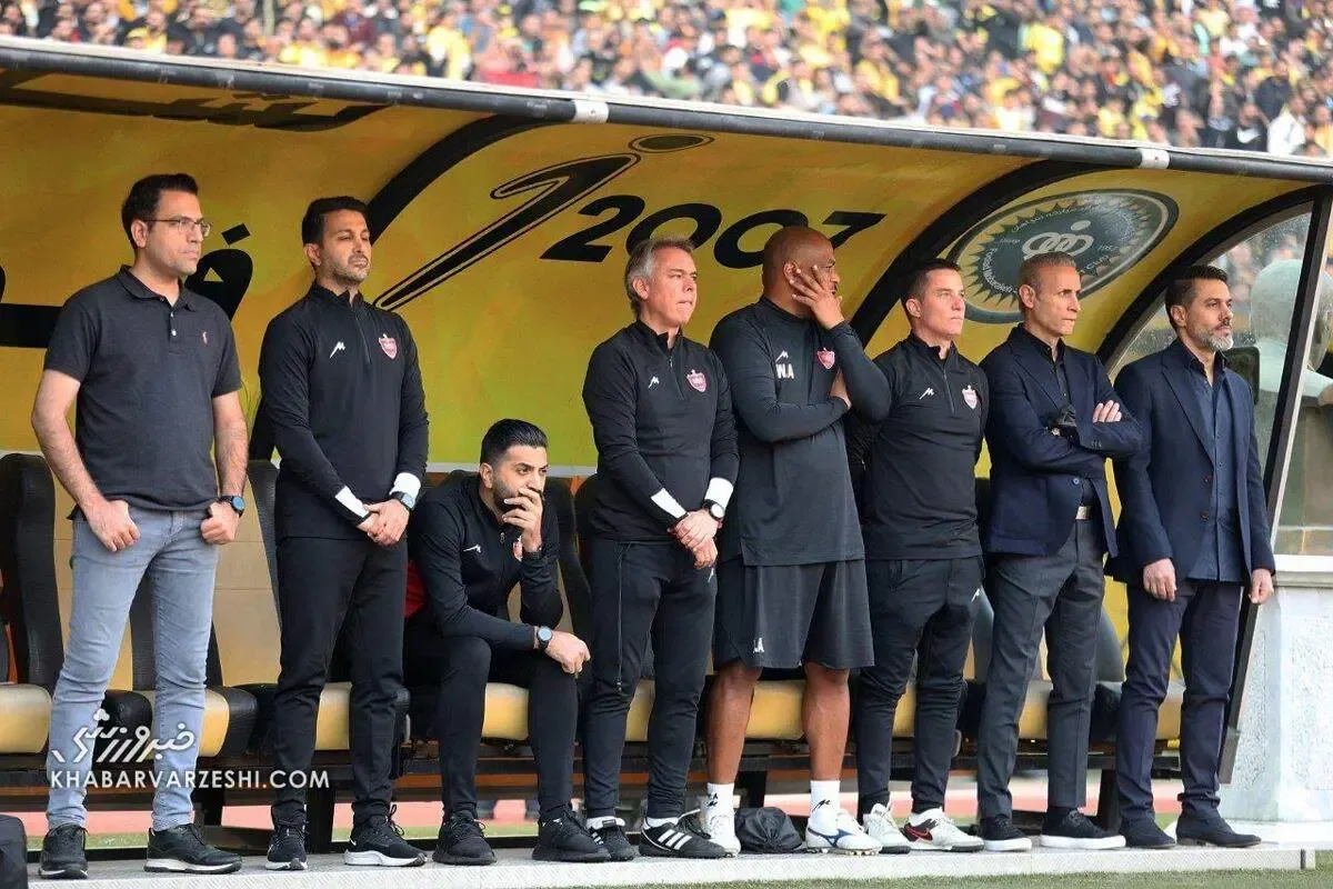 نیمکت پرسپولیس کن فیکون می شود