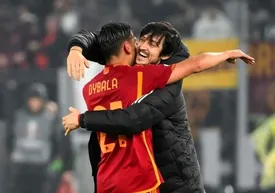 دیبالا با گل در بغل سردار آزمون