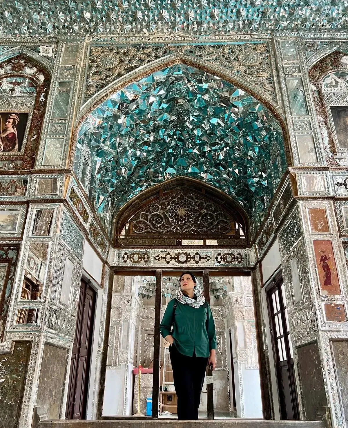 گشت و گذار نوروزی شبنم مقدمی در تهران