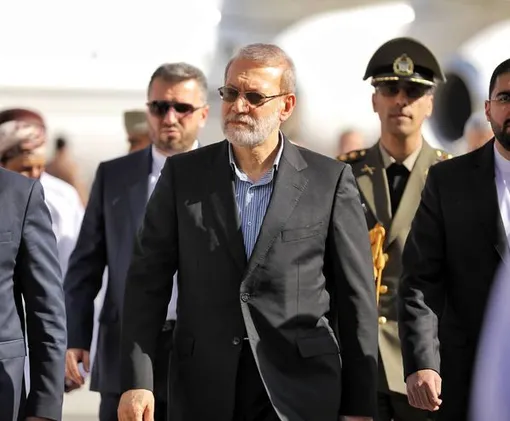 لاریجانی از مسقط راهی دوحه شد؛ ادامه رایزنی‌های منطقه‌ای ایران در خلیج فارس