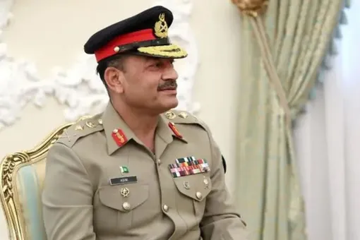 عاصم منیر راهی تهران شد