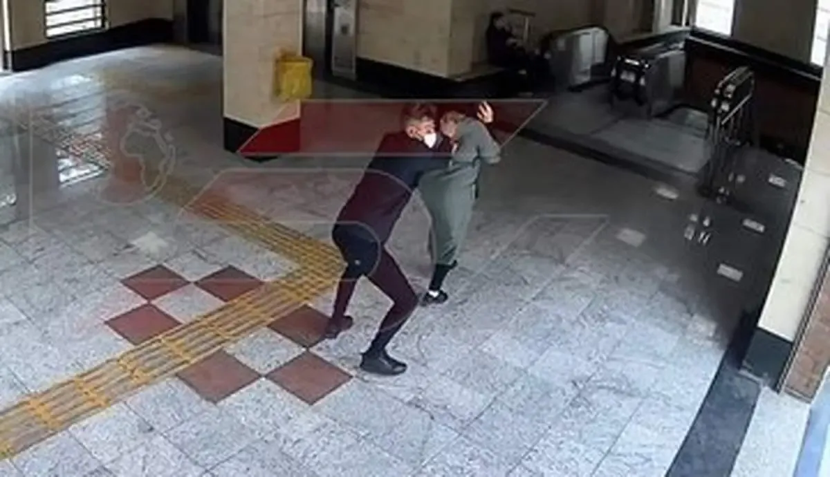 زورگیری وحشیانه از زن جوان در مترو محلاتی