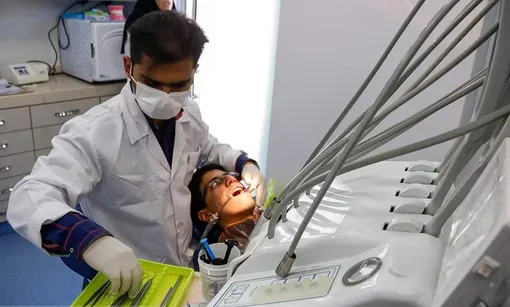 کلینیک سیار دندانپزشکی در مناطق محروم سبزوار/عکس : محمد حشمتی