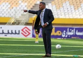 مورایس، سرمربی سپاهان مسلمان شد