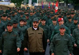 قانون جدید مادورو برای ادغام کامل ارتش و مردم در دفاع از کشور