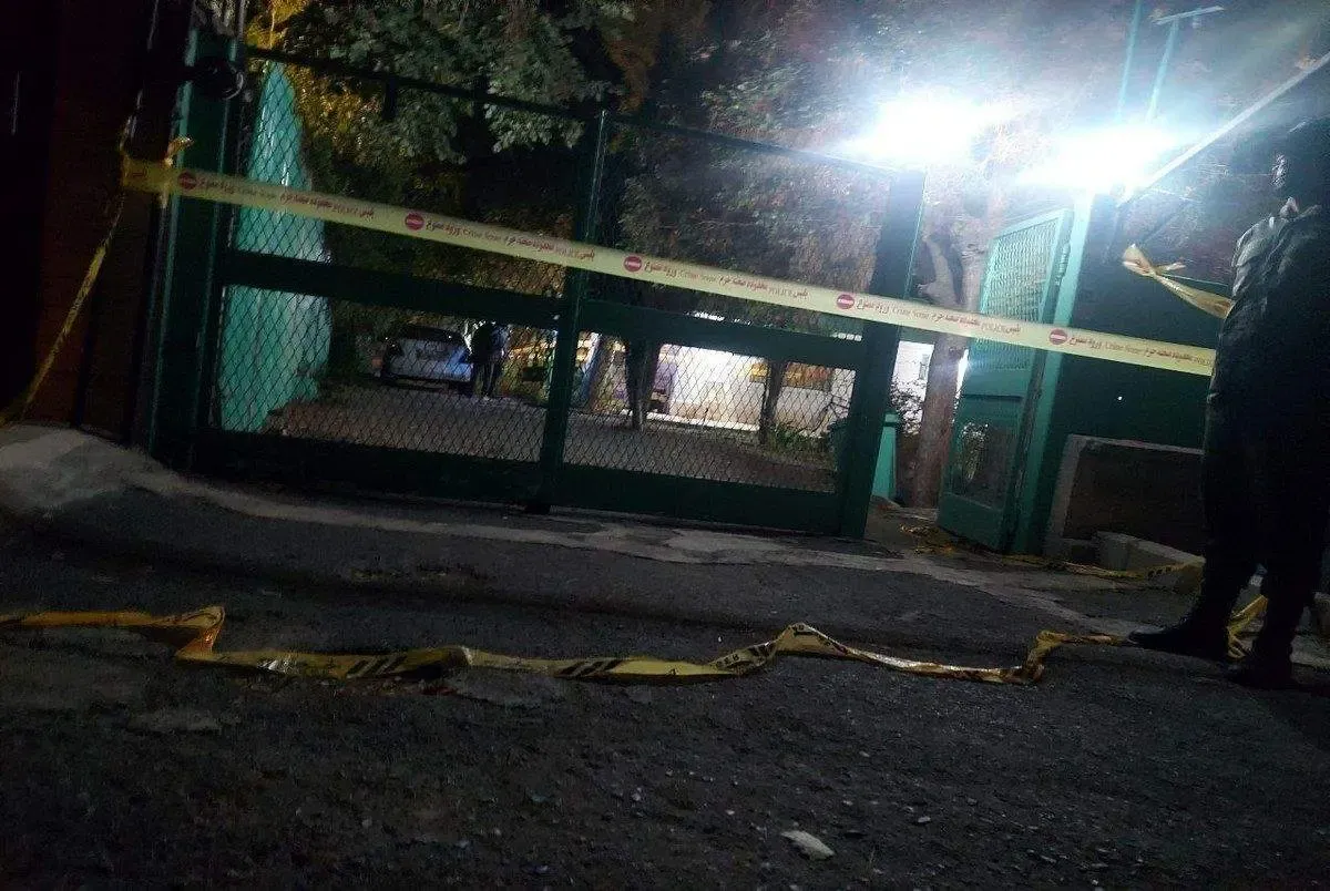 شناسایی تعدادی از مظنونان قتل داریوش مهرجویی و همسرش؛ دستور جلب صادر شده