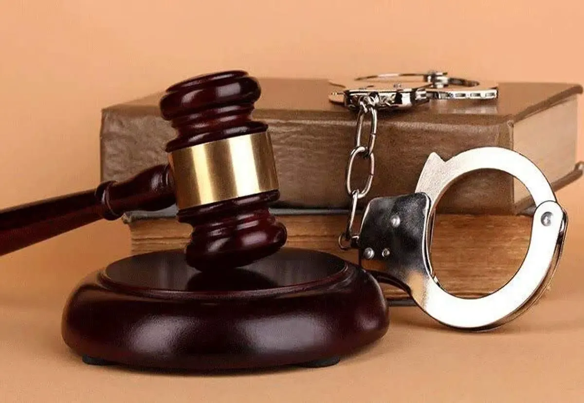 شناسایی باند جاعلان مهر مقامات قضائی