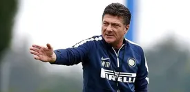 سرمربی احتمالی استقلال، پیشنهاد قطریها را رد کرد