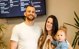 دیوید تیلور و همسرش در راه ایران