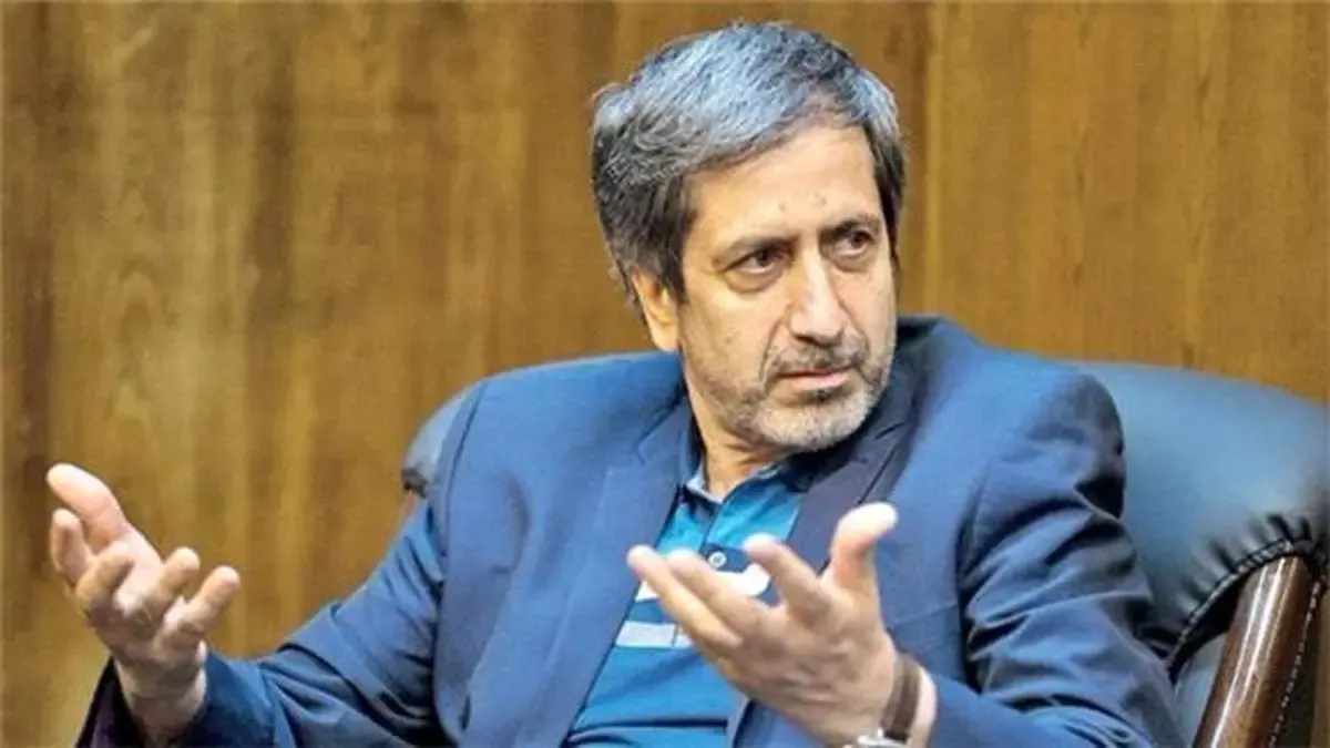 سیاست در ایران «توهم‌زا» است/ شعار «ما منجی هستیم» ناشی از توهم و خودشیفتگی‌ نامزدهاست/ ممکن است غیر از رضایی سایر کاندیداها را وادار به انصراف کنند