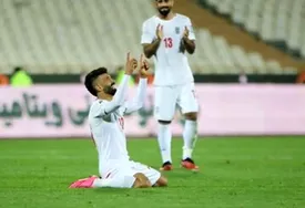 رامین رضاییان را رئیس بانک مرکزی کنید! / عکس