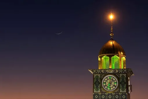 یکشنبه اول ماه رمضان است