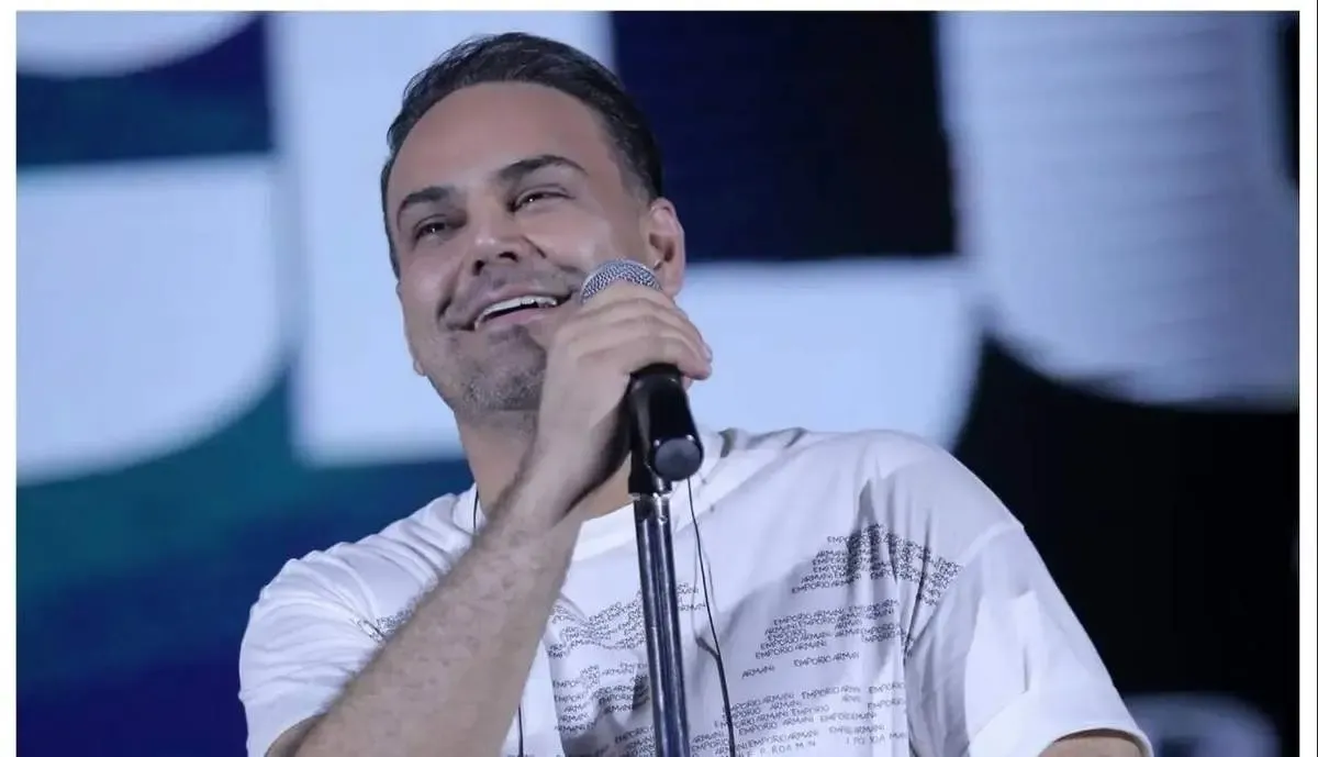 خواننده مشهور به کانادا مهاجرت کرد