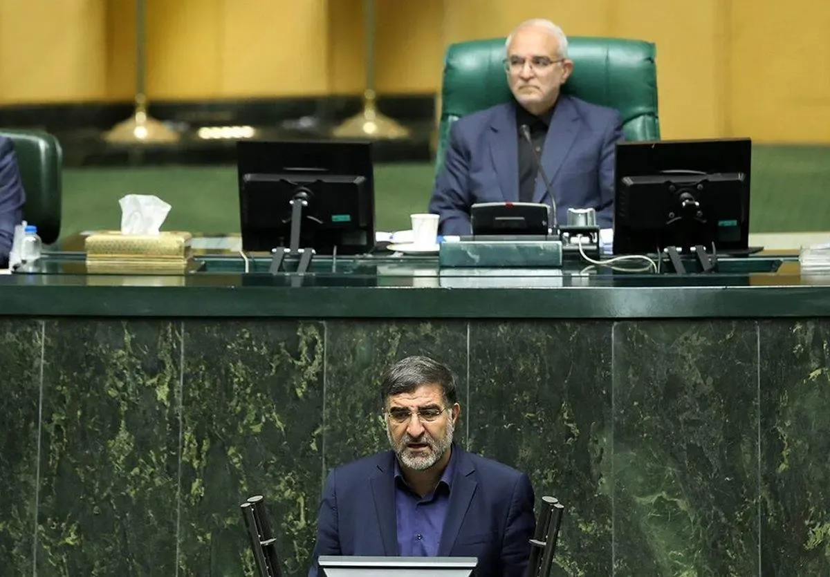 علت غیبت قالیباف در زمان رای‌گیری استمزاجی چه بود؟