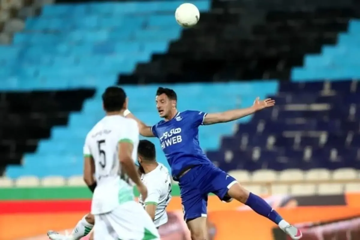 مهاجم مازاد استقلال: اول پولم را بدهید بعد فسخ می‌کنم!