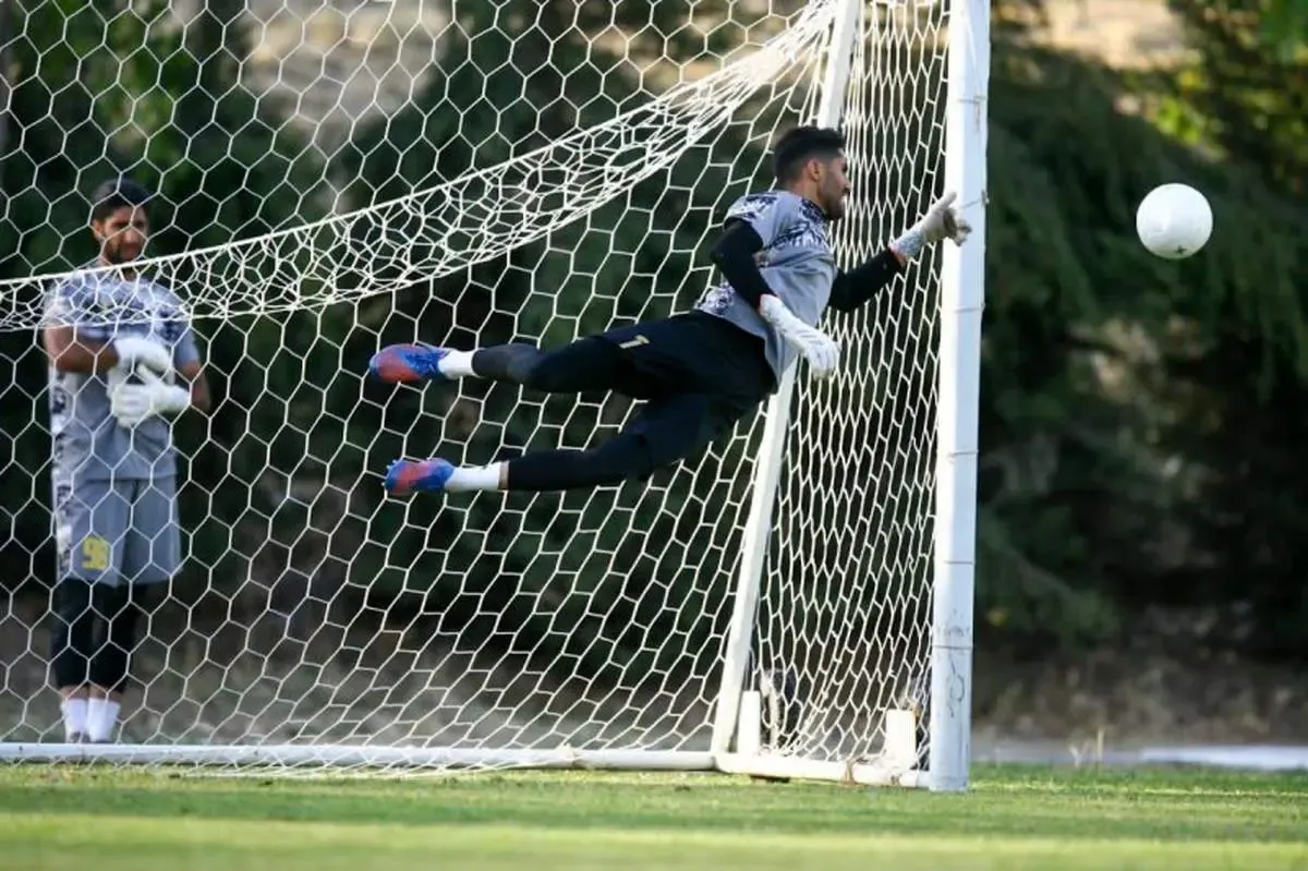 گلر جدید استقلال ناجی تیم شده