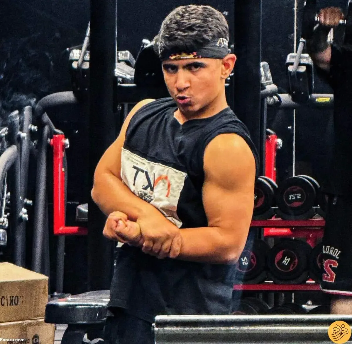 فیگور خاص محمدحافظ، پسر هادی چوپان/ عکس