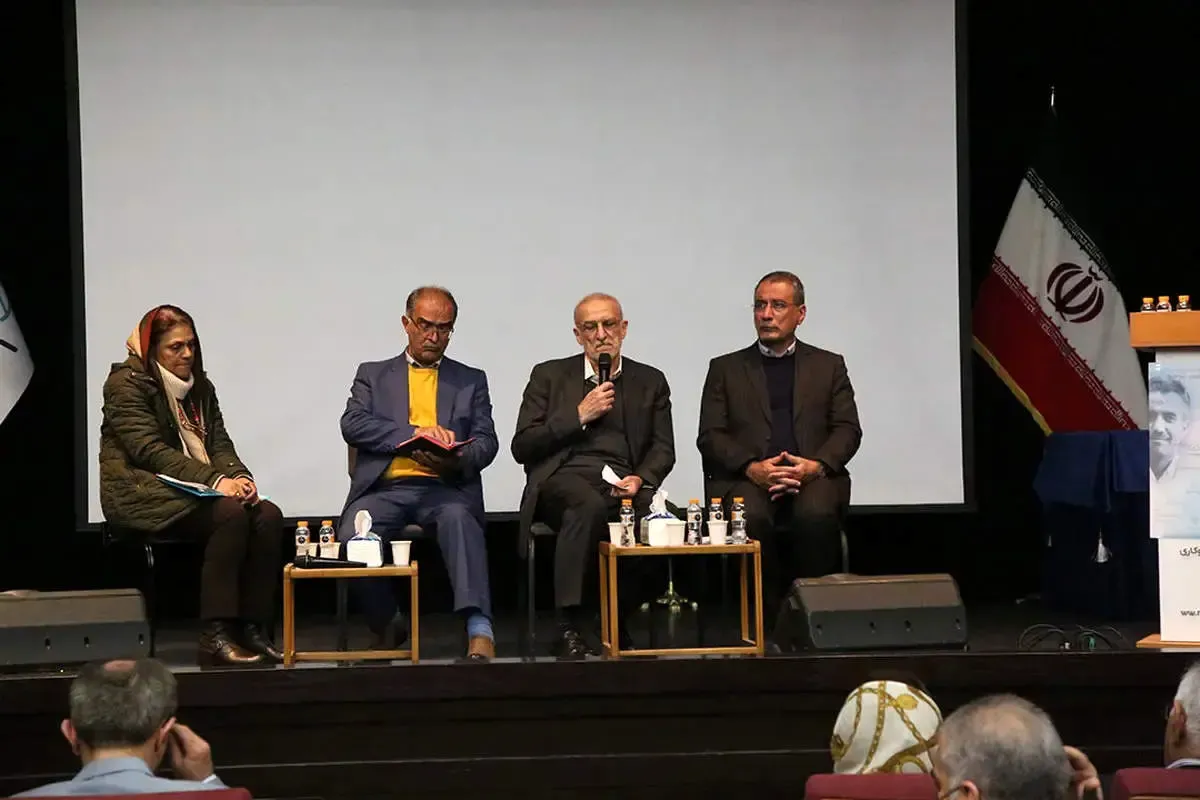 دوره&zwnj; طلایی استقلال دانشگاه&zwnj;ها  در سال ۷۶ تا ۸۴ بود