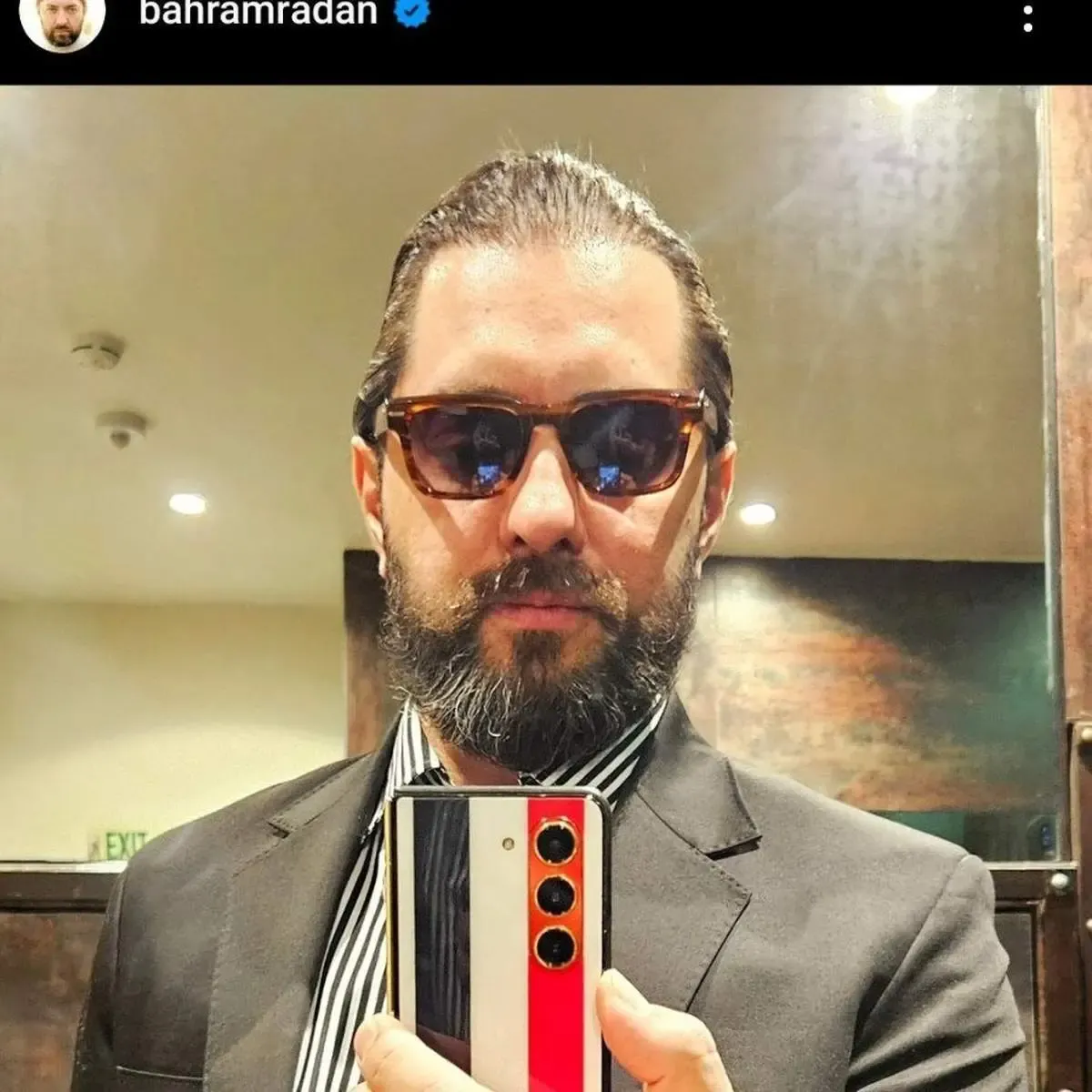 تعجب مردم در فضای مجازی از مدل گوشی بهرام رادان/ عکس