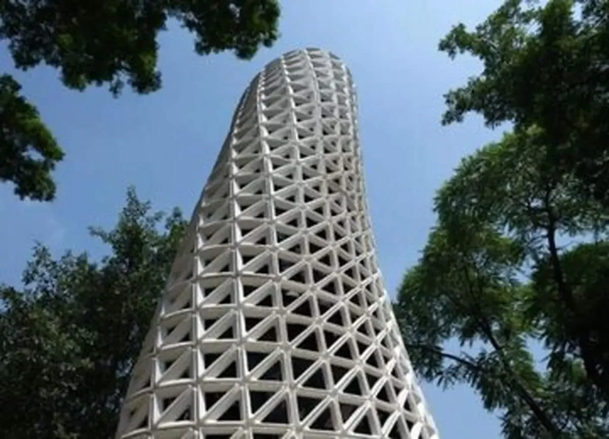 برجی که هوای آلوده‌ترین شهر جهان را تصفیه می‌کند