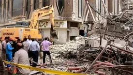 آخرین جزئیات از ادامه آواربرداری در متروپل آبادان/ ۱۱ نفر فوت شدند/ دستگیری ۱۰ نفر از عوامل دخیل در حادثه