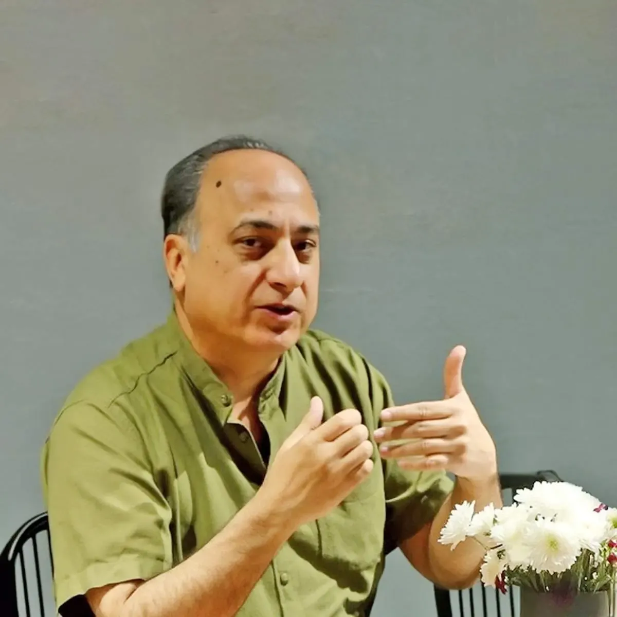 «فراشعر» زبان قدرت را نقد می‌کند