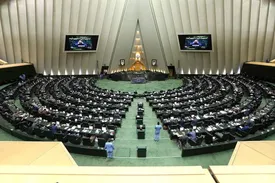 نامه مهم رئیس جمهور به مجلس در صحن قرائت شد