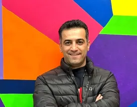 این مخاطب است که باید ویرگول‌ها را بگذارد