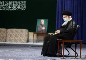 نوه امام در کنار رهبری و رئیسی