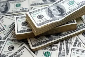 سقوط آزاد قیمت دلار امروز سهشنبه ۶ مرداد ۱۴۰۵/ جدول