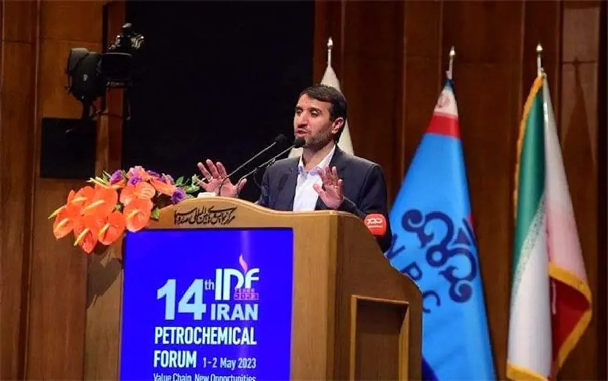 راه‌اندازی پالایشگاه گاز هویزه خلیج فارس با دانش ایرانی، یک رویا بود/ سند توسعه و تکمیل زنجیره ارزش صنعت پتروشیمی مبنای حرکت و توسعه پتروشیمی کشور است