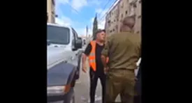 ببینید/ کتک خوردن شهردار بنی براک در ملا عام