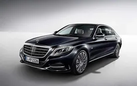 مرسدس بنز S600 رها شده در خیابان‌های ایران با شیشه های ضد گلوله