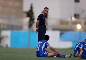 وضعیت نامشخص مربی محبوب آبی‌ها در بازی مقابل ملوان