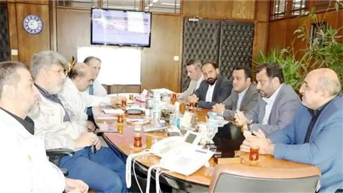 منطقه آزاد انزلی به مرکز تأمین مواد و صدور محصولات صنعت خودروی ایران تبدیل می شود