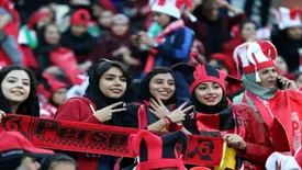 واکنش مسئولان به حضور زنان در بازی ذوبآهن - پرسپولیس