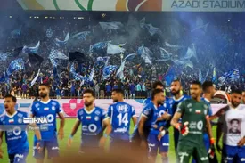 خوشحالی جنجالی هاشمی‌نسب در آزادی/ تصاویر