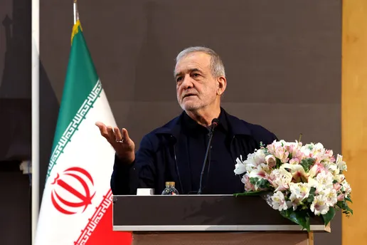 پزشکیان: به کوری چشم دشمنان ایران را آباد می‌کنیم