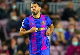 آگرو به فوتبال باز می‌گردد